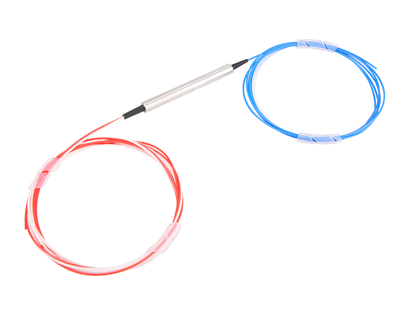 3 ports Polarization-Insensitive  Optical Circulator