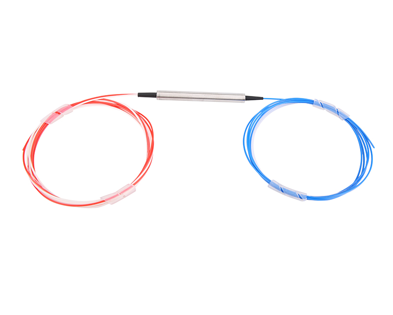 3 ports Polarization-Insensitive  Optical Circulator