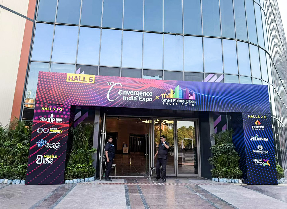 Huajiayu Shines at CONVERGENCE 2026, Showcasing Cutting-Edge Optical Communication Solutions