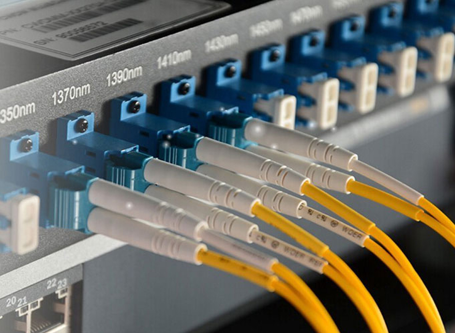 The Technology and Application of Coarse Wavelength Division Multiplexing(CWDM)